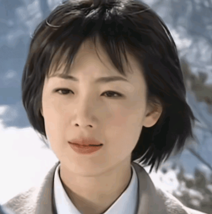 当年觉得《天国的阶梯》女主相貌平平，看来是自己眼瞎了！