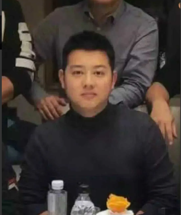 “全民校草”李冲聪现状